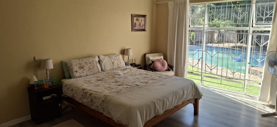 6 Bedroom Property for Sale in Suidrand Free State